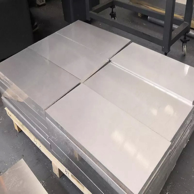 Il PVC ha ricoperto 6063 che lucidati il piatto di alluminio ha rispecchiato 6061 lo strato 1050
