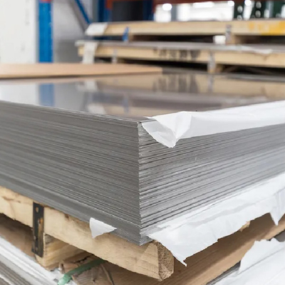 Fogli di acciaio inossidabile laminati a caldo adatti all'industria edilizia e manifatturiera Dimensioni e finiture personalizzate